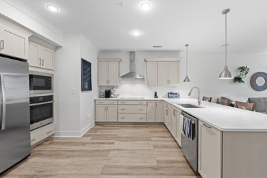 Welcome to effortless coastal living in the heart of Santa Rosa - photo 7