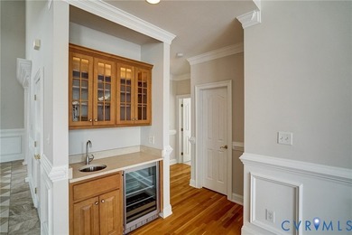 A stunning all-brick architectural masterpiece with a pool, set - photo 8
