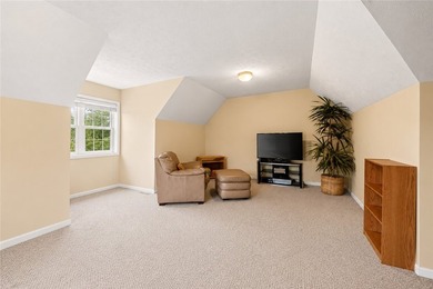 WELCOME TO YOUR FOREVER HOME! DISCOVER THE PERFECT BLEND OF - photo 30