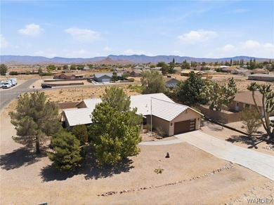 Welcome to this beautifully designed 3-bedroom, 2-bath home - photo 31