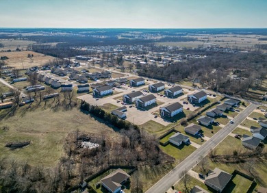 :Here is your chance to own a combo of Apartments, Duplexes