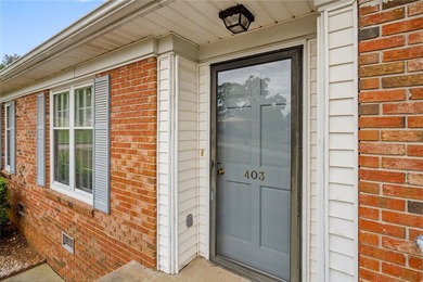 NO HOA! LAKE HARTWELL INTERIOR HOME WITH PUBLIC BOAT RAMP LESS - photo 4