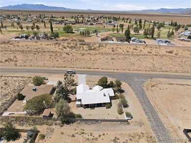 Welcome to this beautifully designed 3-bedroom, 2-bath home - photo 36