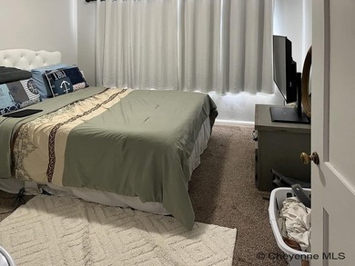 Charming and versatile! This updated and well-maintained duplex - photo 6