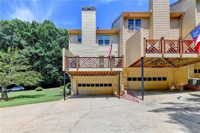 This lovely end-unit townhome in Roswell has been beautifully - photo 50