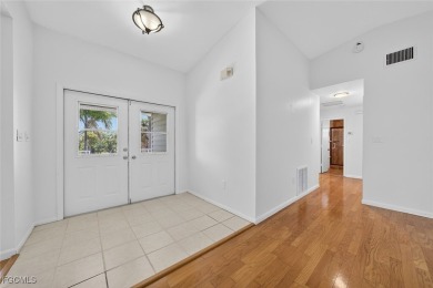 Charming Island Retreat close to the Beach!Located on an - photo 3