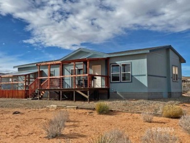 Lake Powell Home For Sale in Big Water Utah