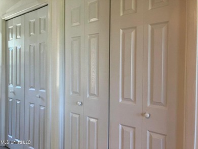 GREAT INVESTMENT PROPERTY. Nicely updated, on a quiet cul-de-sac - photo 11