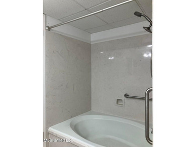 GREAT INVESTMENT PROPERTY. Nicely updated, on a quiet cul-de-sac - photo 13
