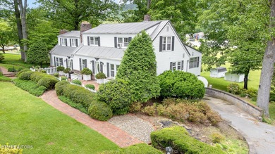 This charming home is a must see inside and out! Beautifully - photo 2