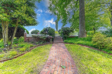 This charming home is a must see inside and out! Beautifully - photo 4