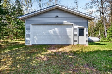 Recently remodeled and thoughtfully updated, this 3-bedroom - photo 7
