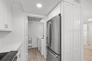 Experience coastal luxury in this beautifully renovated villa - photo 11