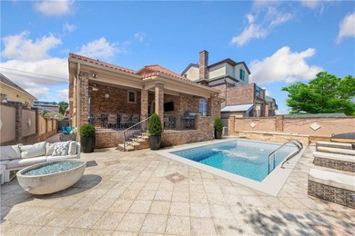 Mill Basin Masterpiece | 5BD Split-Level Home with Heated Pool - photo 3