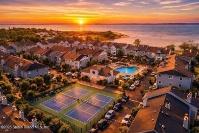 Welcome to 645 Johnston TERRACE located in Captain Quarters , a - photo 3