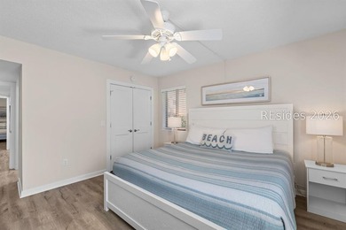 Experience coastal luxury in this beautifully renovated villa - photo 15