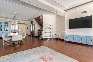 Mill Basin Masterpiece | 5BD Split-Level Home with Heated Pool - photo 6