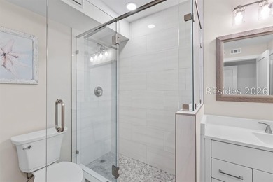 Experience coastal luxury in this beautifully renovated villa - photo 17