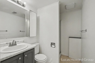 Tucked away on a private shared drive, this lovely 3-bed 2-bath - photo 22