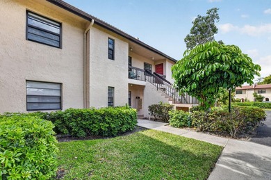 ABSOLUTELY STUNNING FULLY RENOVATED CONDO | BOCA LAGO COMMUNITY - photo 26