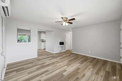Cute as can be! This adorable 2 bedroom, 1 bath home is move-in - photo 9