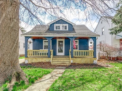 Beautifully renovated Cape Cod in Euclid offering the perfect - photo 1