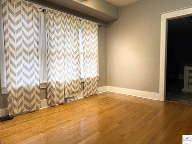 This Large 5 bedroom, 3 bath home combines comfort and - photo 6