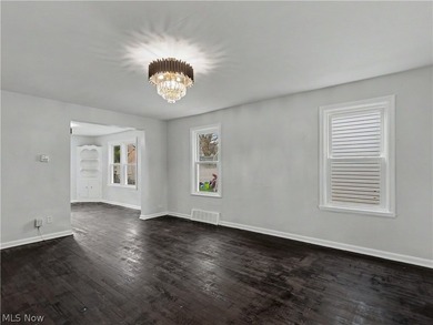 Beautifully renovated Cape Cod in Euclid offering the perfect - photo 9