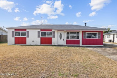 Lake Home For Sale in Lafayette, Louisiana