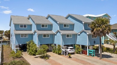 Welcome to ''The Salty Flamingo''! Waterfront living meets - photo 6