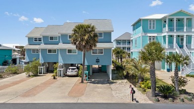 Welcome to ''The Salty Flamingo''! Waterfront living meets - photo 7