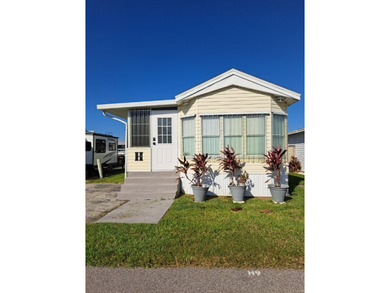 Punta Gorda Isles Area Home For Sale in Punta Gorda Florida
