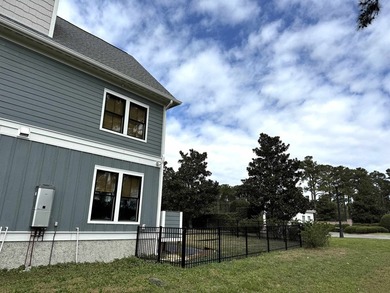 Welcome to your dream home in South Island Plantation, a premier - photo 7
