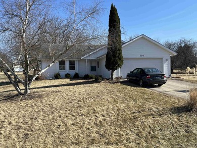 Candlewick Lake Home Sale Pending in Poplar Grove Illinois