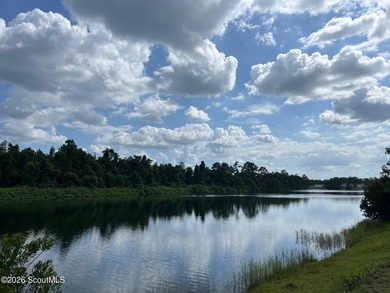 Beautiful lot at the end of a quiet cul de sac on the lake! - photo 4