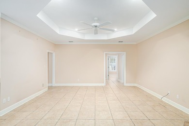 Move in ready True 4 bedroom single story in Hunters Crossing - photo 5