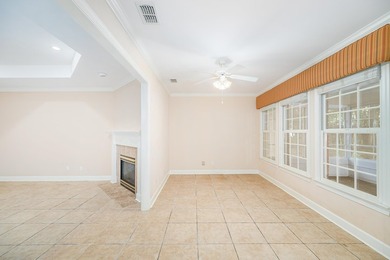 Move in ready True 4 bedroom single story in Hunters Crossing - photo 6