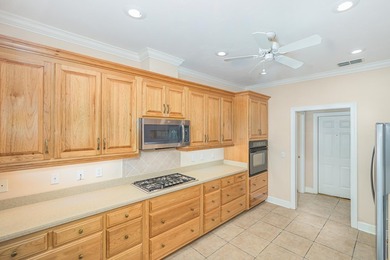 Move in ready True 4 bedroom single story in Hunters Crossing - photo 8