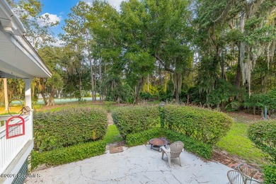 Enjoy exceptional golf course living in this beautifully - photo 6