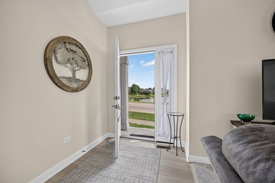 Whether you're downsizing, purchasing your first home, or - photo 6