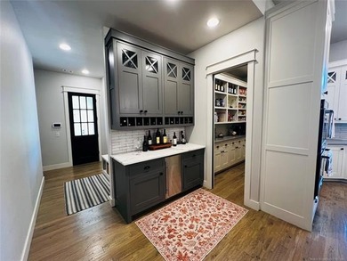 This stunning custom home built in 2019 offers exceptional - photo 15