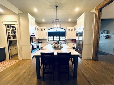 This stunning custom home built in 2019 offers exceptional - photo 18