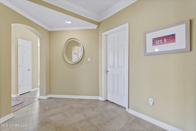 Welcome to this beautifully maintained 3 bedroom, 2 bath condo - photo 19