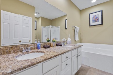 Welcome to this beautifully maintained 3 bedroom, 2 bath condo - photo 21