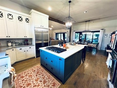 This stunning custom home built in 2019 offers exceptional - photo 21