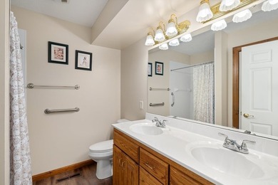 Beautifully maintained 2BR/2BA end-unit condo at 309 W. Durbin - photo 22