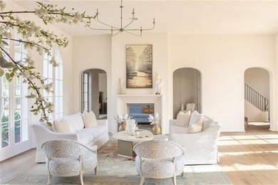 Experience a new level of refinement and grace in this exquisite - photo 23