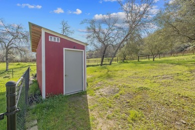 This spacious 2-bedroom, 2-bathroom home features 1,662 square - photo 32