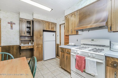 Look no further! Two Family Lg, All Brick Home In BayRidge! LR - photo 5