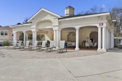 Welcome to this beautifully maintained 3 bedroom, 2 bath condo - photo 37